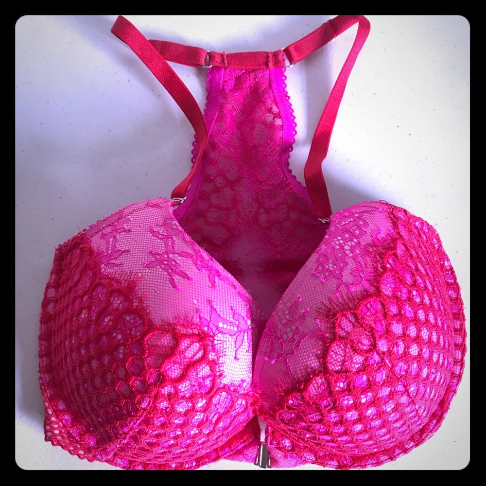 SOLD on 〽️ercari Victoria’s Secret Bra
